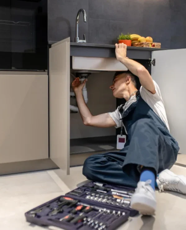 Appliance repair technician providing professional home appliance repair service in Naperville IL